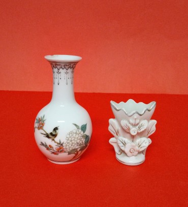 Duas jarras porcelana