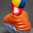 Escultura de rapaz