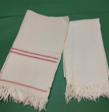 Duas toalhas mãos sem bordado