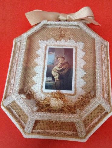 Registo santo António com flores secas