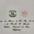 Três objetos em porcelana