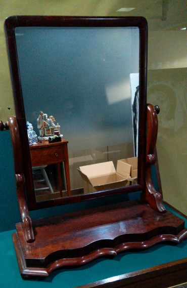 Espelho de mesa basculante