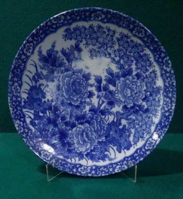 Prato de grandes dimensões