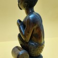 Figura africana sentada
