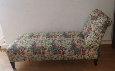 Chaise longue