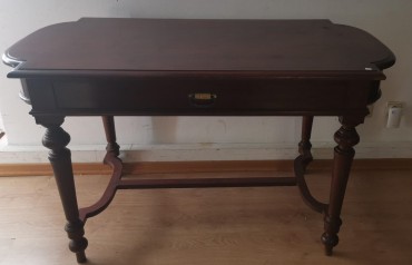 Mesa de encostar