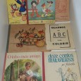 Caderneta + presépio para montar e livros infantis