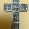 Três crucifixos