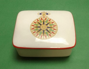 Caixa em porcelana com Rosa dos Ventos