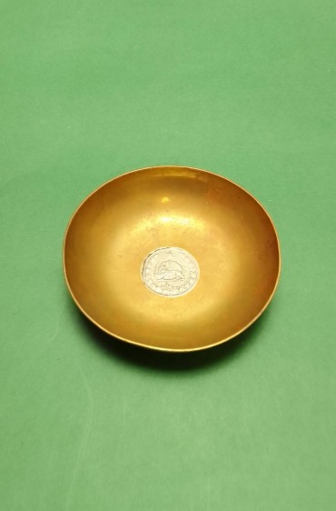 taça com moeda