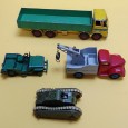 Lote de quatro carros coleção