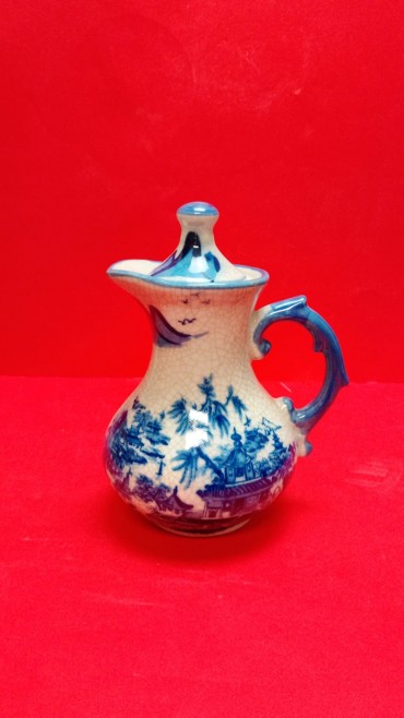 Jarro craquelé azul e branco