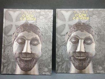 «Entre o céu e a Terra. Arte Sacra da Diocese de Beja-2 volumes»