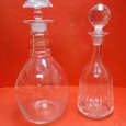 Duas garrafas de cristal