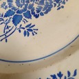 Grande prato em faiança portuguesa - ramo de flores