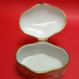 Caixa porcelana espanhola com fecho