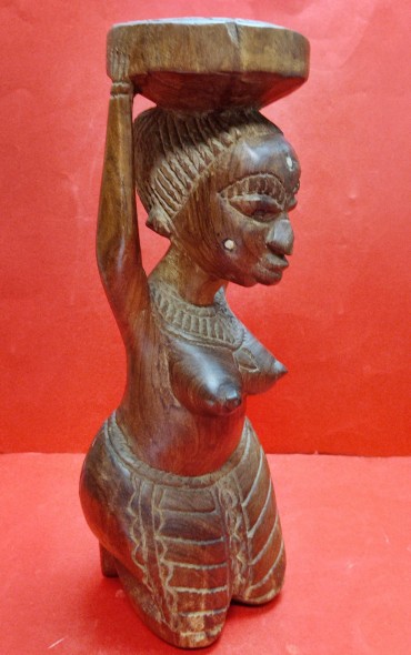 Figura feminina africana
