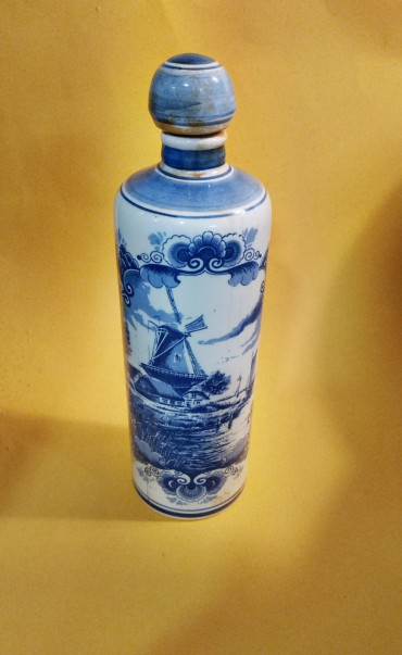 Garrafa de Delft