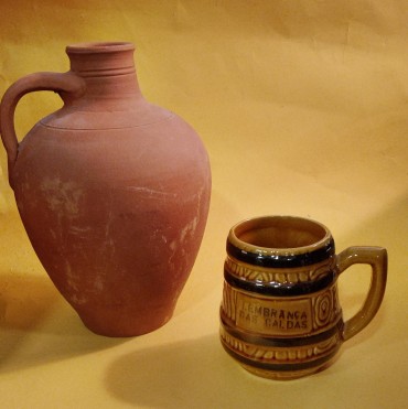Bilha e caneca