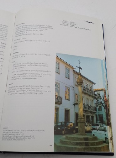 «Pelourinhos Portugueses. Tentãmen de Inventário Geral»