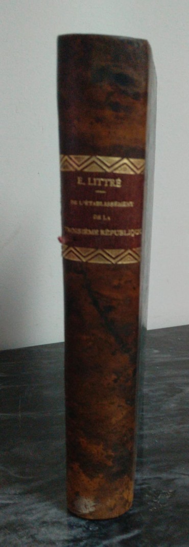 DE L'ÉTABLISSEMENT DE LA TROISIÈME RÉPUBLIQUE