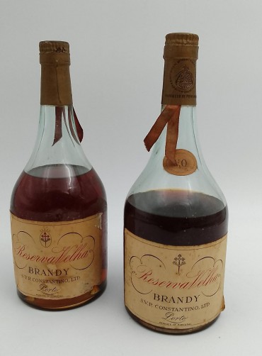«Duas garrafas de Brandy»