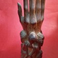 Escultura de mão 