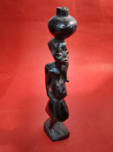 Escultura feminina