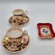 Duas chávenas porcelana europeia