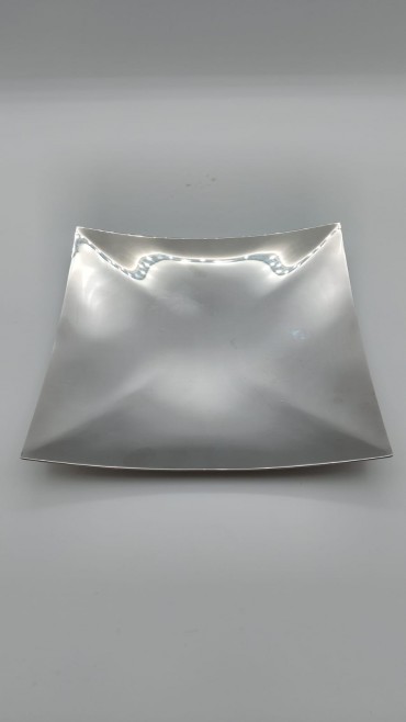 Taça quadrangular metal