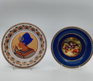 Dois pratos decorados