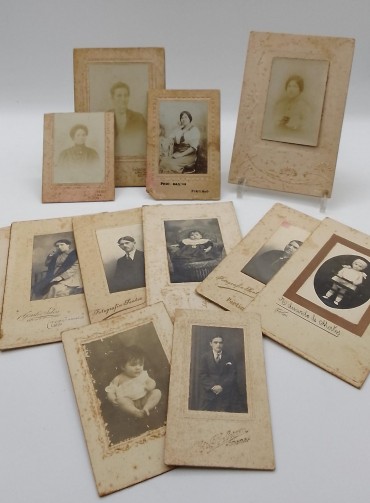 «Lote de 12 provas fotográficas»