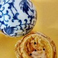 Azulejo com rosto abstrato