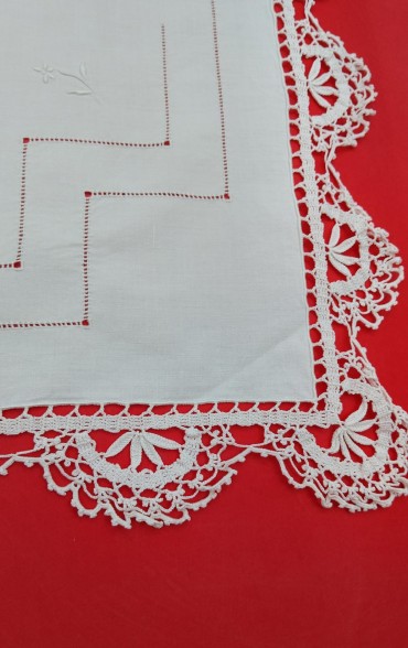 Lençol ajoures e renda