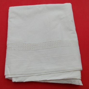 Lençol com renda entremeada