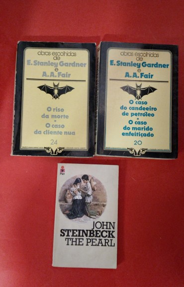 Três livros