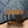 «Mesa de apoio de fechar»