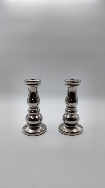 Dois castiçais