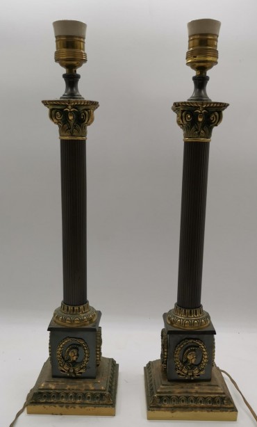 Duas bases de candeeiro