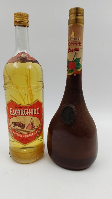 «Licores-2 garrafas»