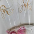 Dois copos monogramados e dois cálices