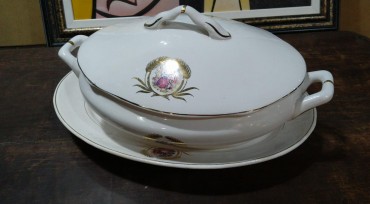 Terrina com travessa