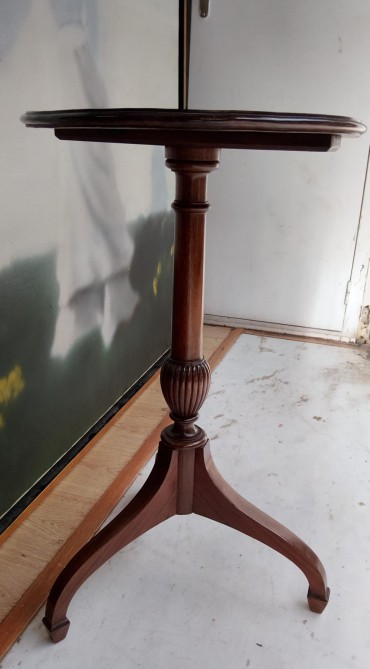 Mesa pé de galo