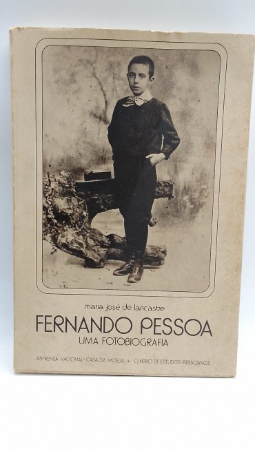 «Fernando pessoa. Uma fotobiografia»