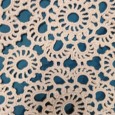 Toalha de mesa com rosetas
