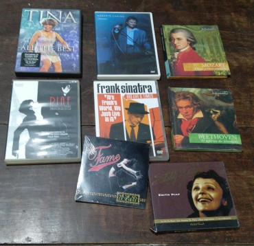 Lote diverso de cd's e dvd's
