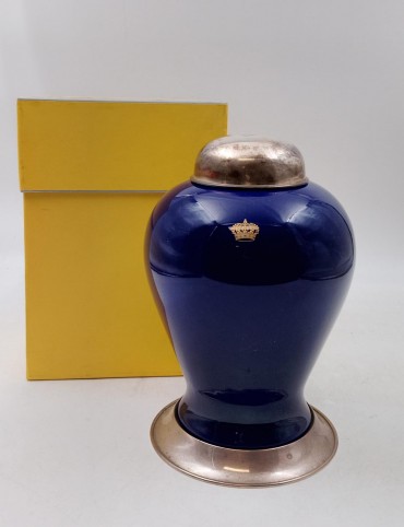 Pote com tampa «Coroa Real»