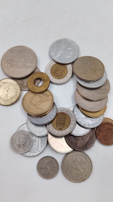 Lote de 22 moedas e tokens diversos