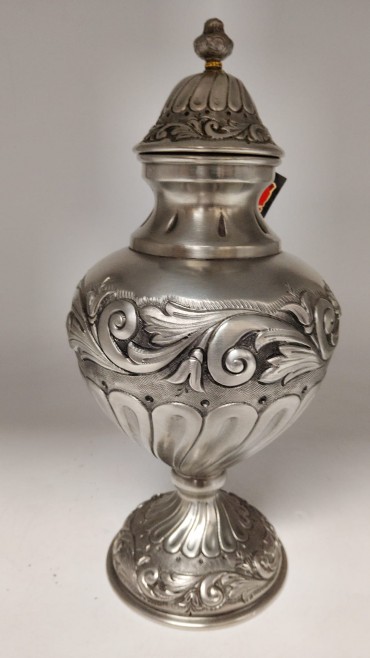 Pote com enrolamentos