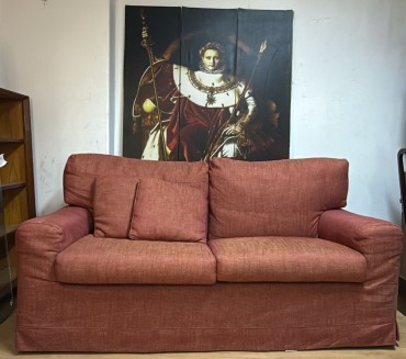 Sofá de três lugares